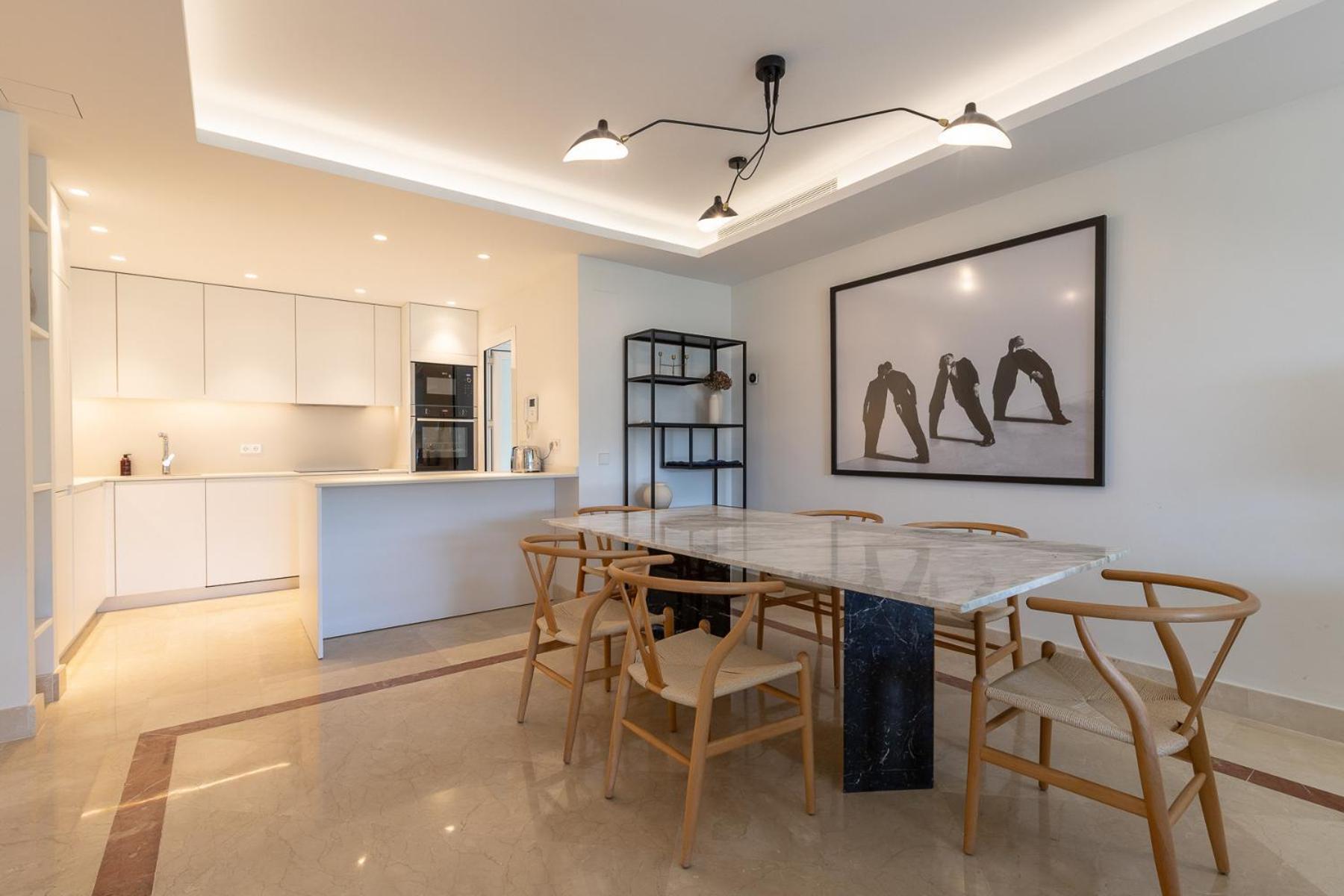 Lujoso Apartamento Con Piscina En Paseo Maritimo Marbella Dış mekan fotoğraf