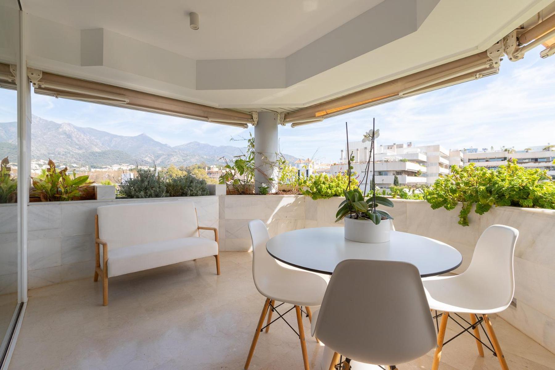 Lujoso Apartamento Con Piscina En Paseo Maritimo Marbella Dış mekan fotoğraf