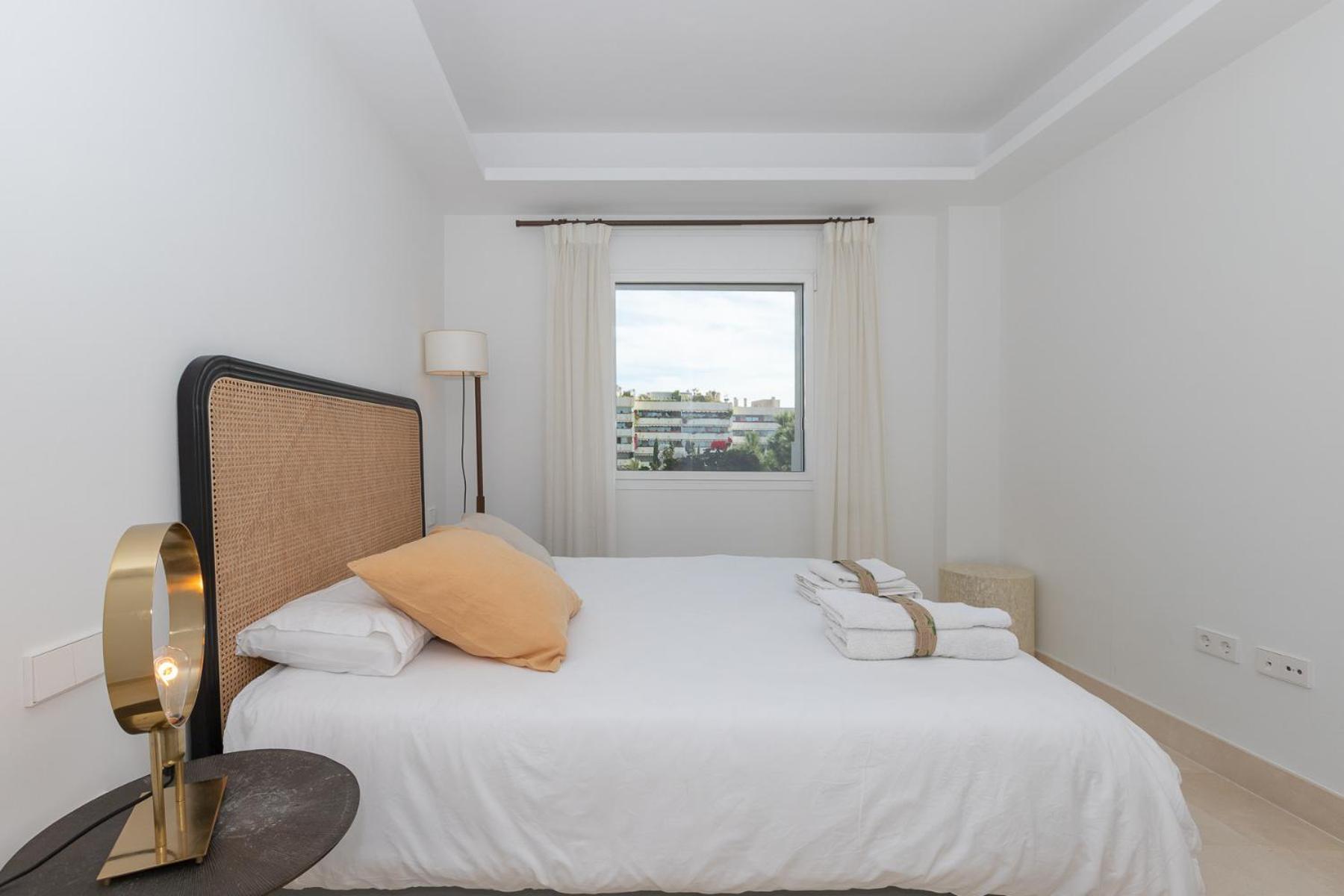 Lujoso Apartamento Con Piscina En Paseo Maritimo Marbella Dış mekan fotoğraf