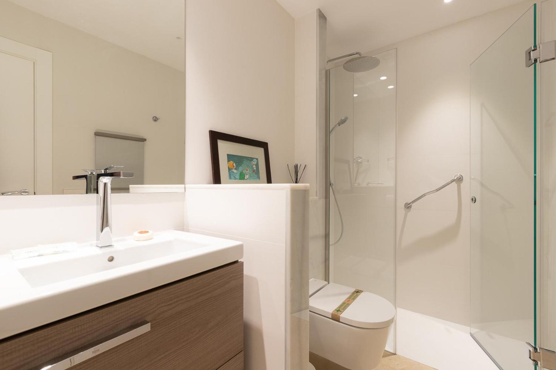 Lujoso Apartamento Con Piscina En Paseo Maritimo Marbella Dış mekan fotoğraf