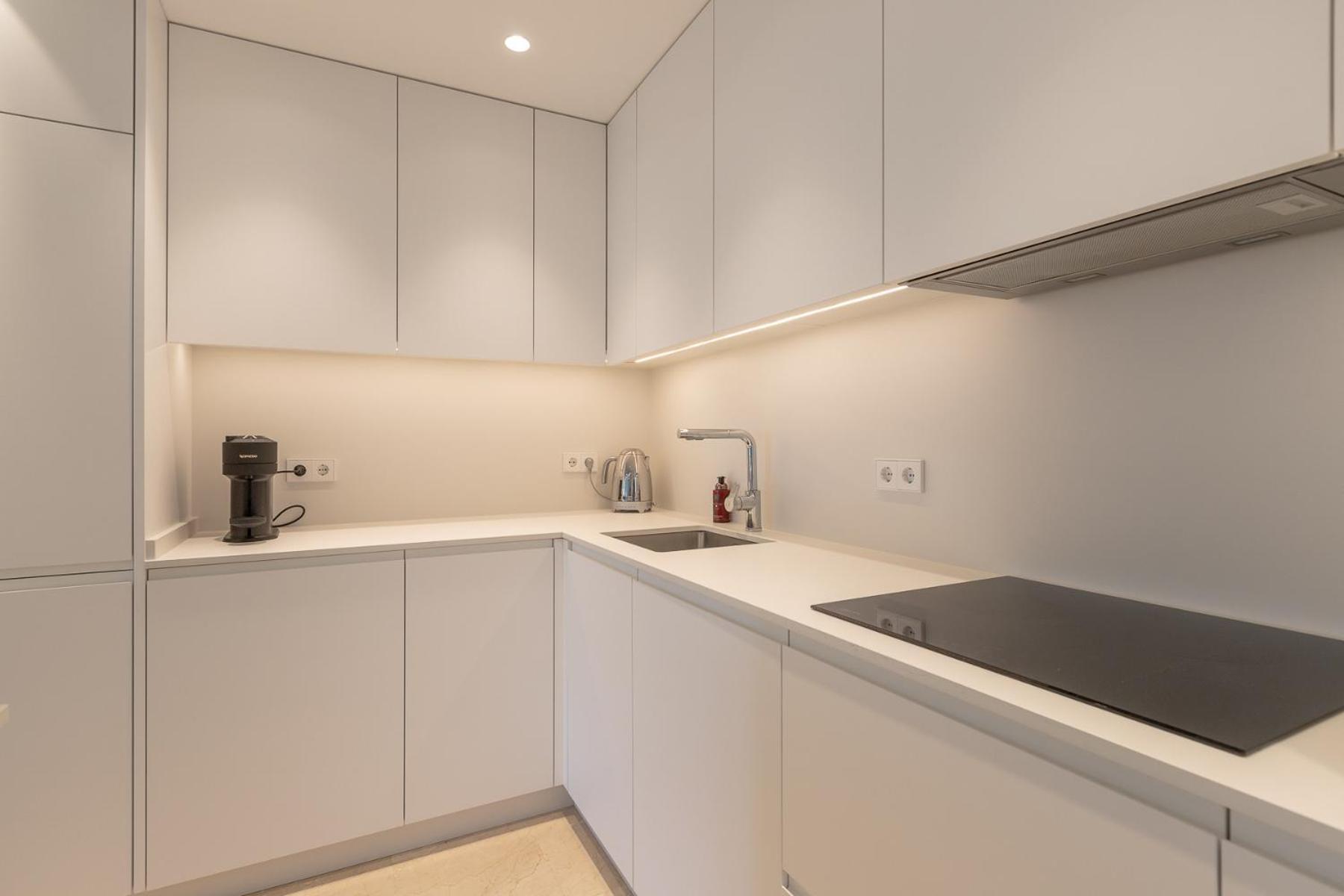Lujoso Apartamento Con Piscina En Paseo Maritimo Marbella Dış mekan fotoğraf